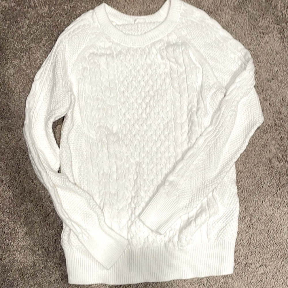 NWOT Gap White Cotton Sweater